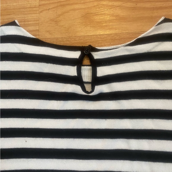 Talbots Keyhole Tee - Picture 4 of 5